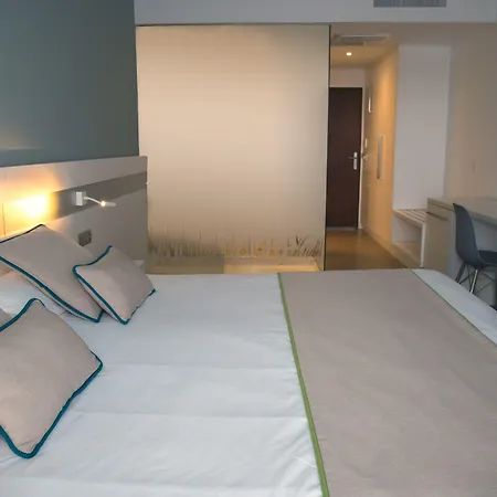 Aloe Canteras فندق